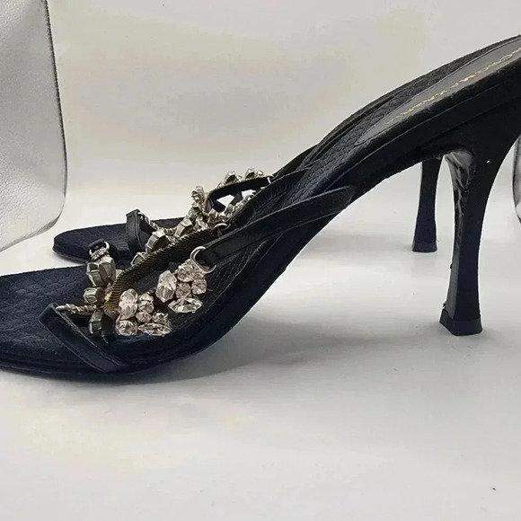 Bcb Maxazria Crystal Slides - Picture 4 of 10